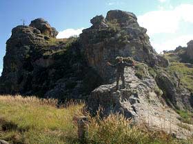 Madagaskar: Imposante Felsen im Hochland